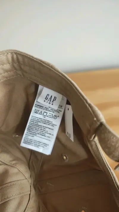 Gorra beige de algodón GAP kids - miniatura 2