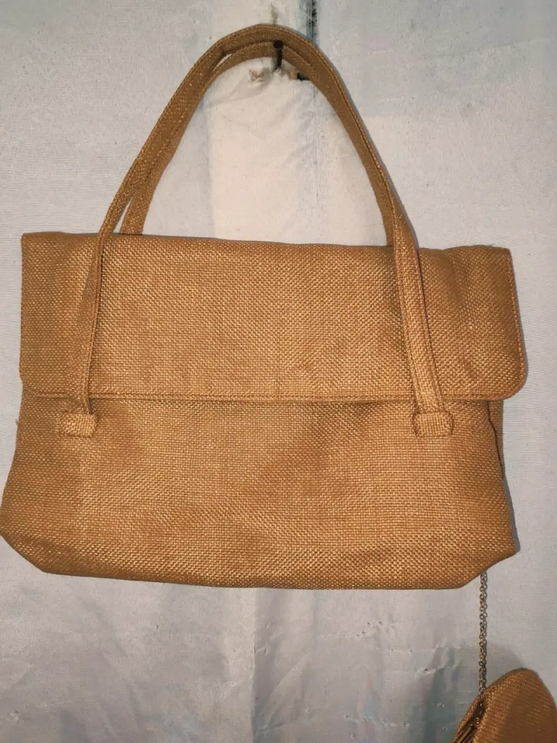 Cartera de mano beige con monedero - 2