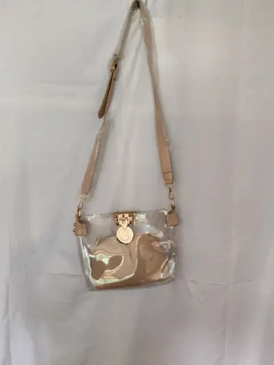 Cartera transparente con detalles dorados MK - miniatura 1