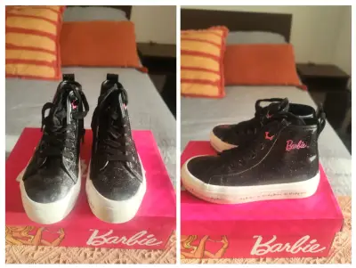 Zapatillas negras Barbie con brillo para niñas - miniatura 2