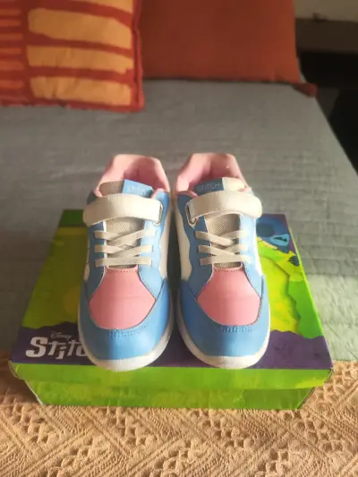 Zapatillas Disney Stitch para niños color rosa y azul - miniatura 1