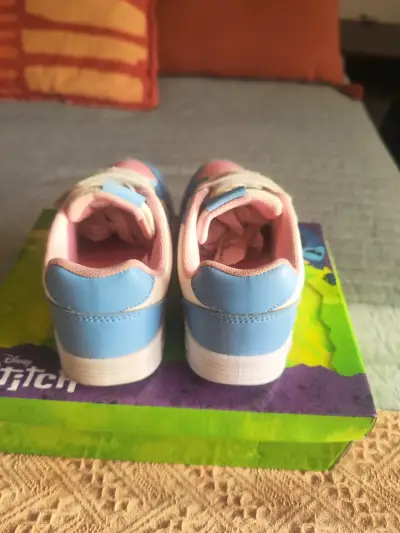 Zapatillas Disney Stitch para niños color rosa y azul - miniatura 2