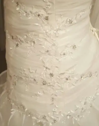 Vestido de Novia Blanco Encaje, Bordados y Piedras - miniatura 5
