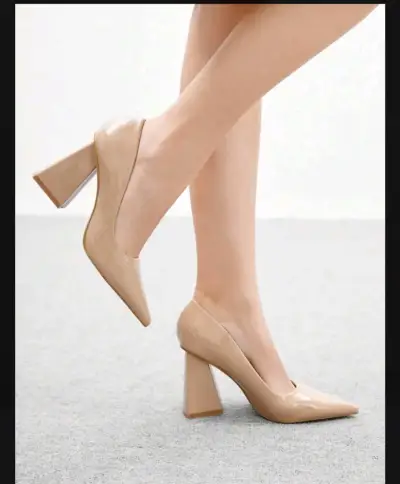 Zapatos de Tacón Alto Beige Elegantes - miniatura 1