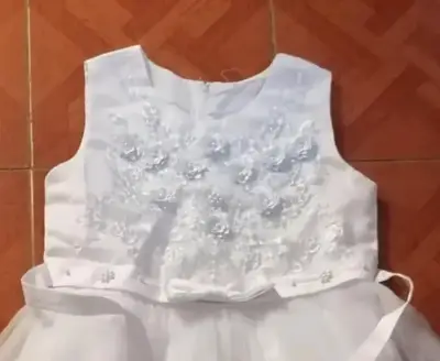 Vestido de comunión blanco con zapatos a juego - miniatura 1