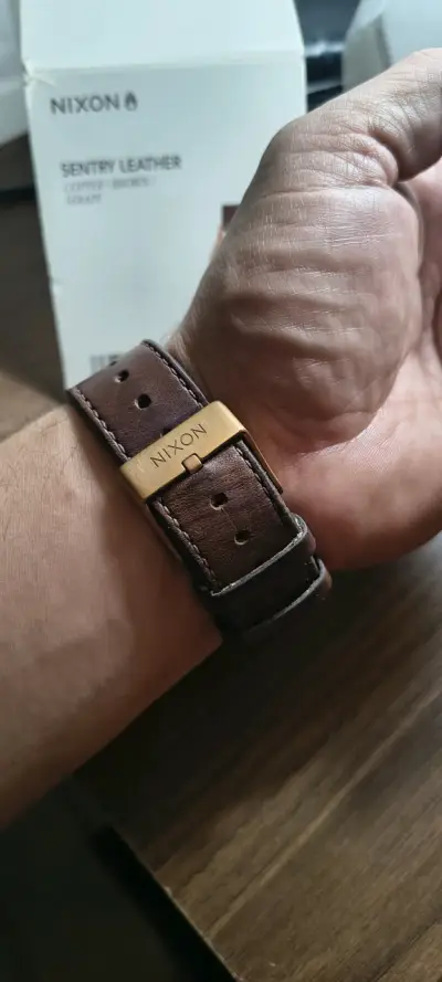 Reloj Nixon Sentry Leather cobre y marrón - miniatura 4