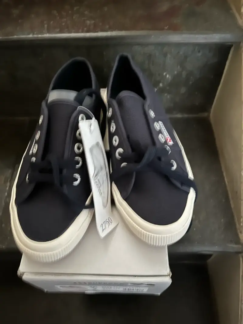 Zapatillas azul marino Superga 2750 de lona - 1