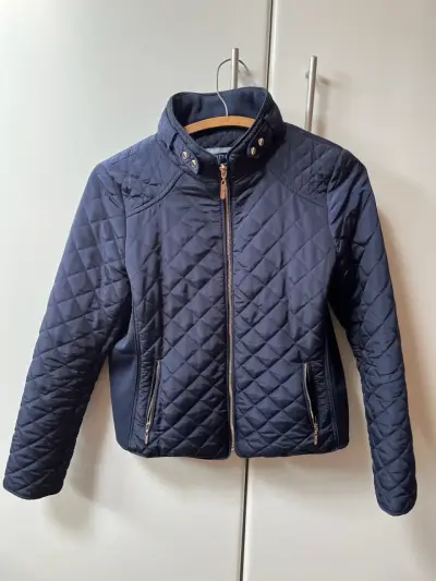 Chaqueta acolchada azul marino para mujer - miniatura 1