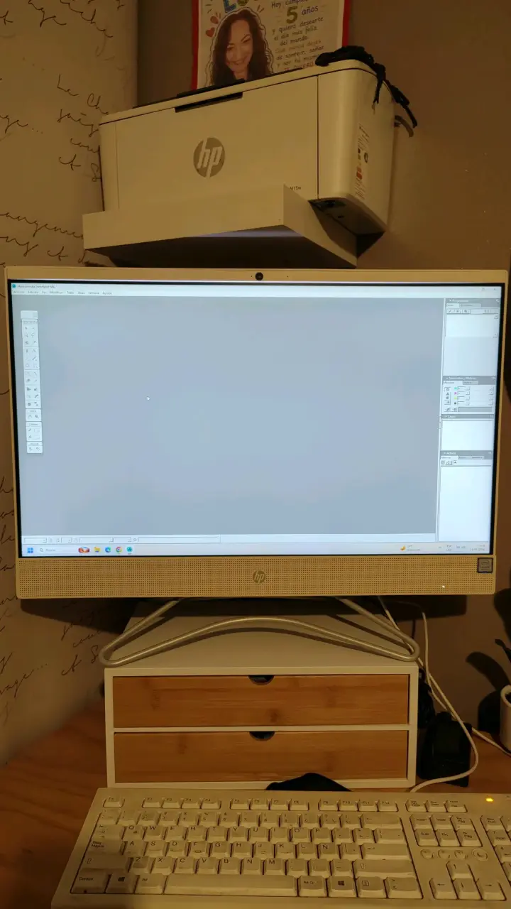 HP All-in-One 24" Full HD, Core i5 8ª Gen, SSD - 1