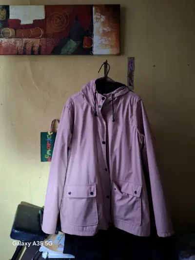 Parka wados ,rosada con capucha y forro polar - miniatura 2