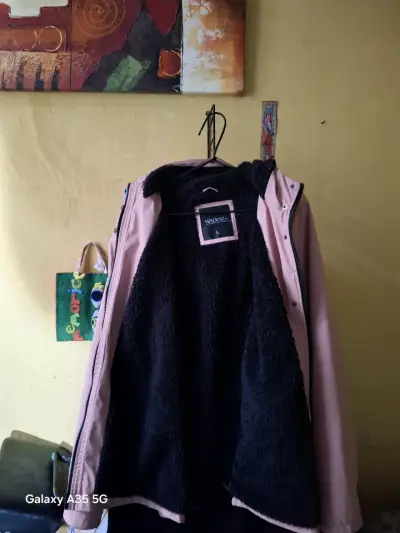 Parka wados ,rosada con capucha y forro polar - miniatura 3