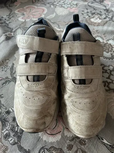Zapatillas deportivas CK para niños con velcro - miniatura 1