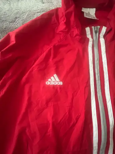 Chaqueta cortaviento roja Adidas para hombre - miniatura 2