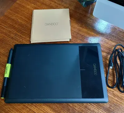 Wacom Bamboo con lápiz - miniatura 1