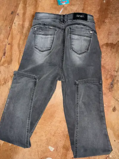 Jeans grises para mujer de tiro alto - miniatura 2