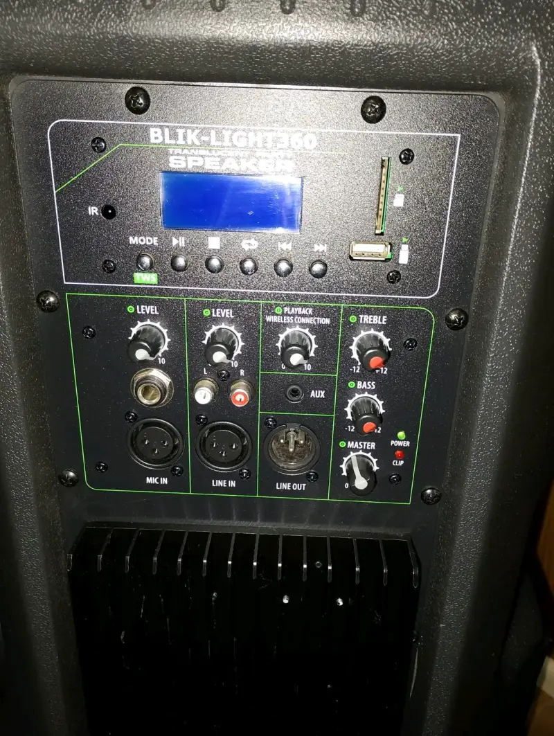 Parlante Bluetooth con Luces LED BTH - 2