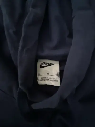 Polerón con capucha Nike azul marino - miniatura 3