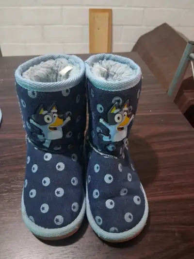 Botas de invierno para niños con diseño de Bluey - miniatura 1