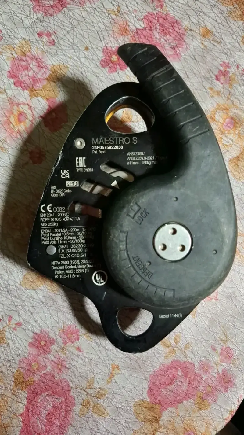 Polea de rescate Petzl Maestro. - 3