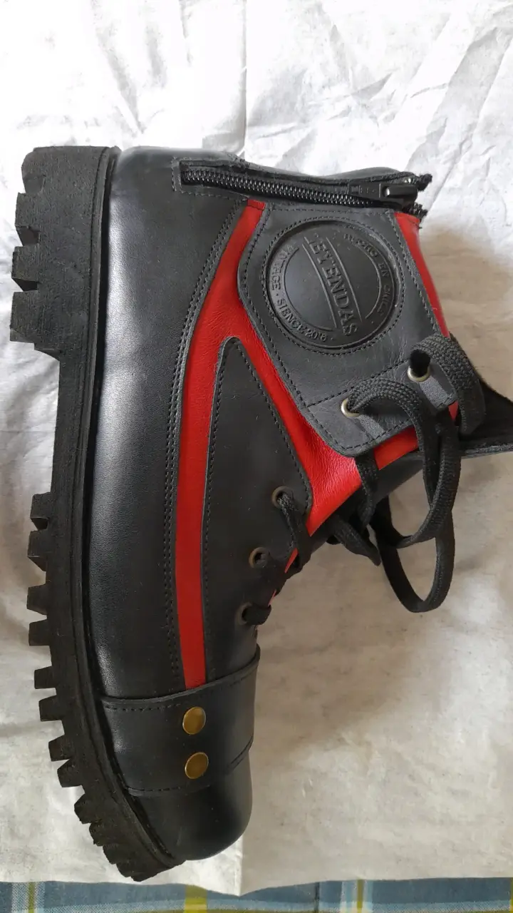 Botas de cuero negro y rojo Leyendas - 2