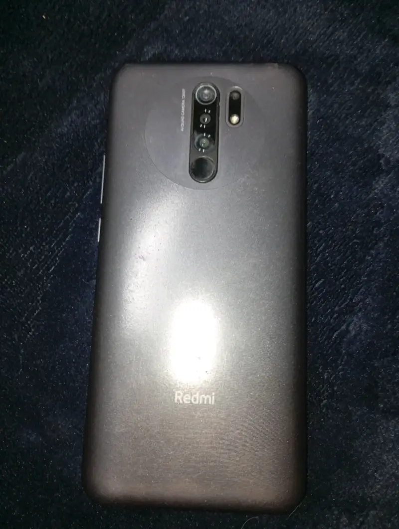 Xiaomi Redmi 9 64GB en buen estado - 2