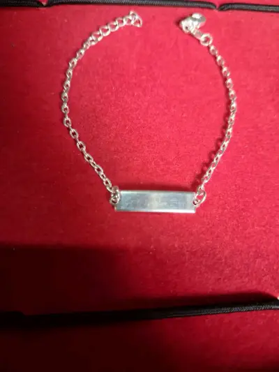 Conjunto de joyería con colgante y aretes de corazón verde - miniatura 6