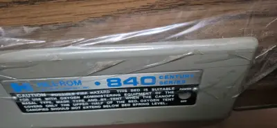 Catre Electrico, Modelo Hill-Rom 840 con barandas - miniatura 1
