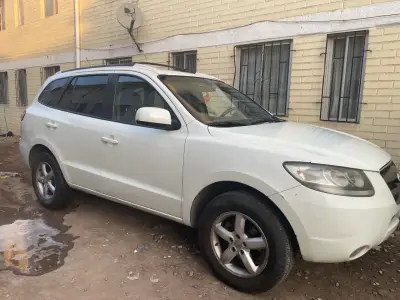 SUV Hyundai Santa Fe 2009 en buen estado - miniatura 1
