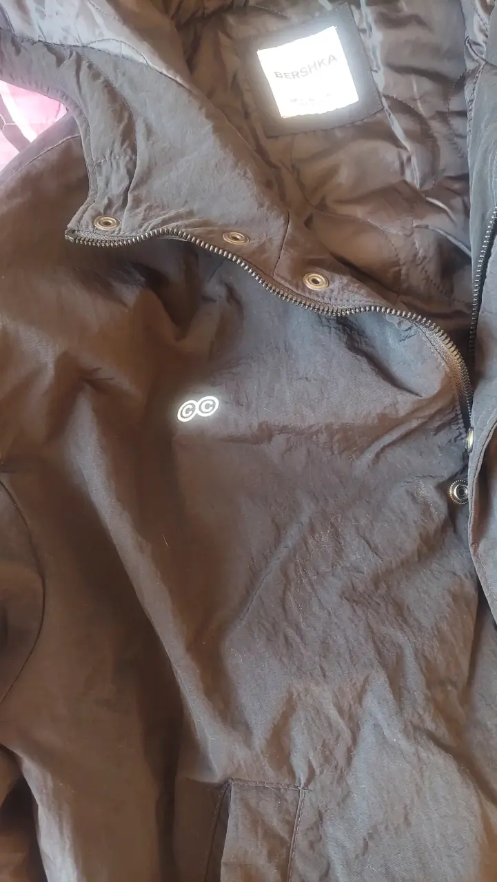 Chaqueta negra Bershka - 3