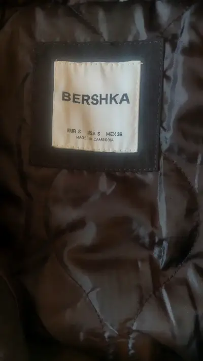 Chaqueta negra Bershka - miniatura 5