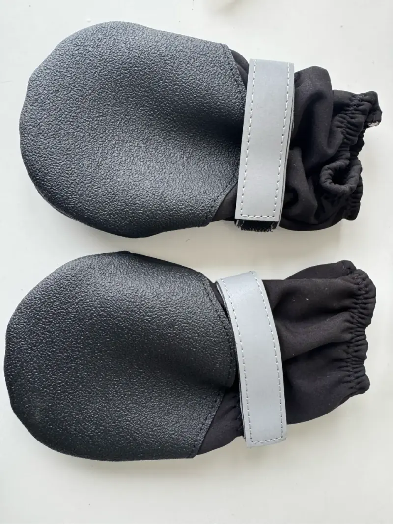 6 zapatos impermeables para perro, nuevos  negro - 2