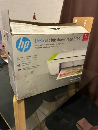 Impresora multifuncional HP DeskJet Ink Advantage 2135 - miniatura 1