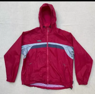 Chaqueta impermeable roja Columbia con capucha - miniatura 2