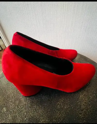 Zapatos de Tacón Rojo para Mujer Elegantes - miniatura 3