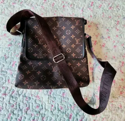bandolera Louis Vuitton monograma marrón - miniatura 1