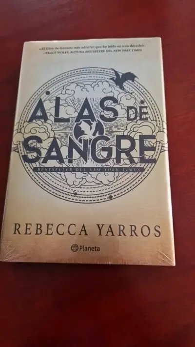Libro 'Alas de Sangre' de Rebecca Yarros - miniatura 1