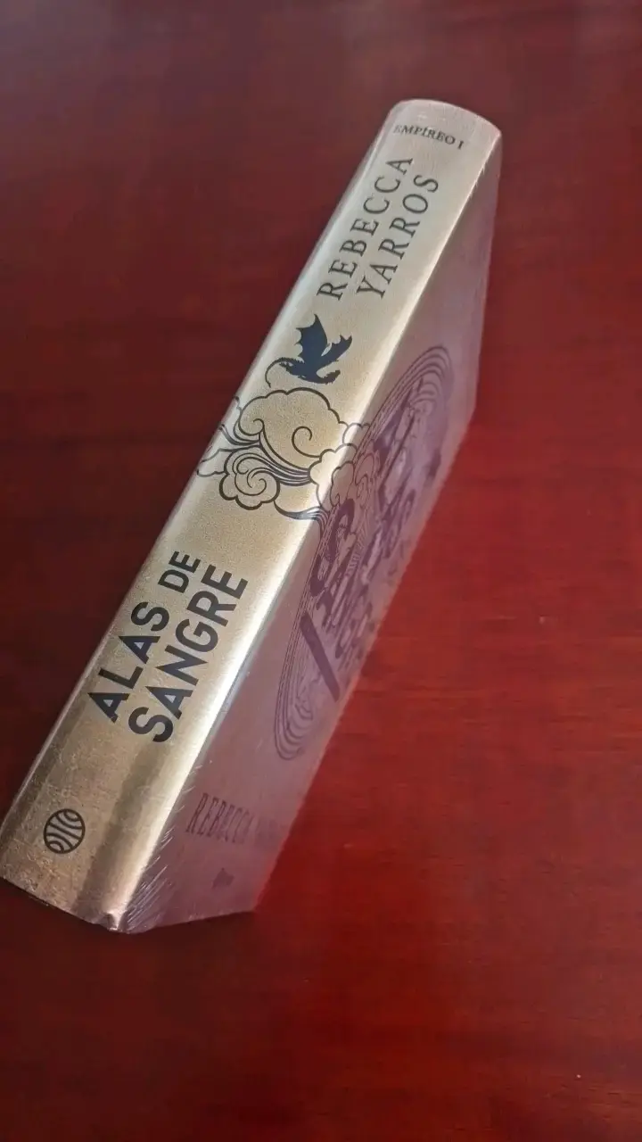 Libro 'Alas de Sangre' de Rebecca Yarros - 3