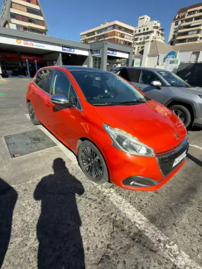 Peugeot 208 año 2019 - miniatura 3