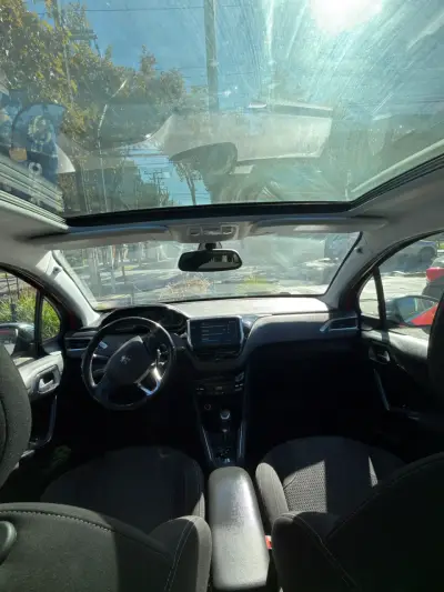Peugeot 208 año 2019 - miniatura 6