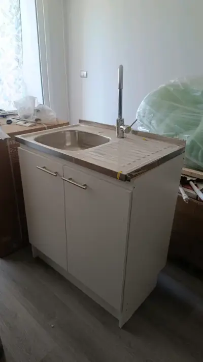 Lavaplatos de acero inoxidable con grifo - miniatura 4