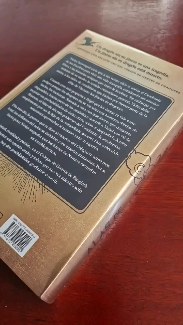 Libro 'Alas de Sangre' de Rebecca Yarros - 3