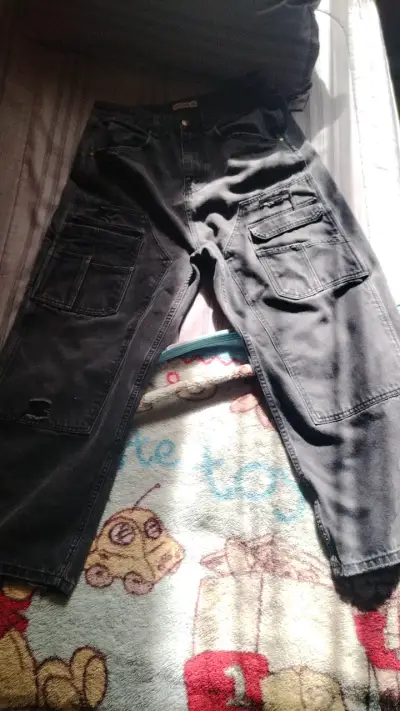 Pantalones cargo negros - miniatura 1