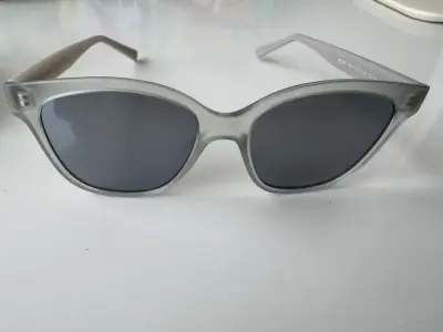 Gafas de Sol United Colors of Benetton Gris - miniatura 4