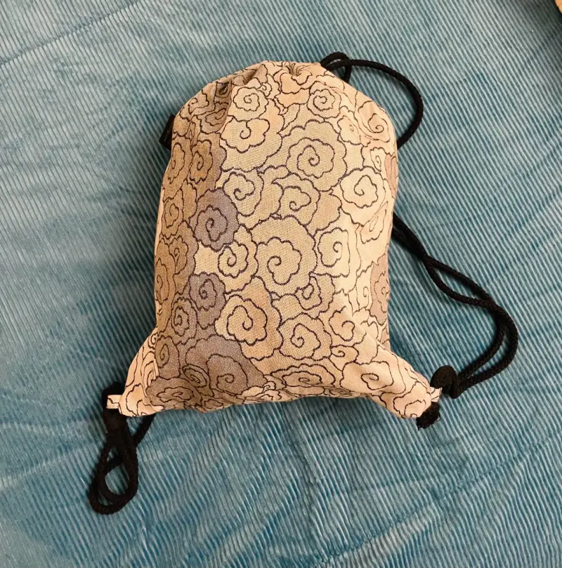 Mochila portabebés ergonómica con diseño floral - 4