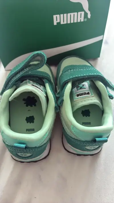 Zapatillas infantiles Puma Bulbasaur verde talla20 - miniatura 4