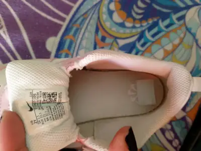 Zapatillas deportivas Nike para niños color rosa - miniatura 1