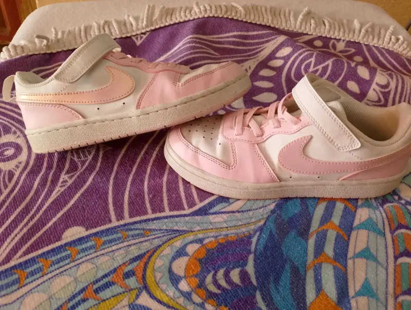 Zapatillas deportivas Nike para niños color rosa - 2