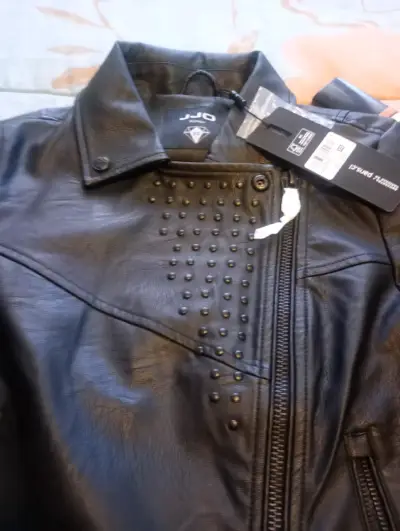 Chaqueta de cuero negra con tachas para mujer JJO - miniatura 1