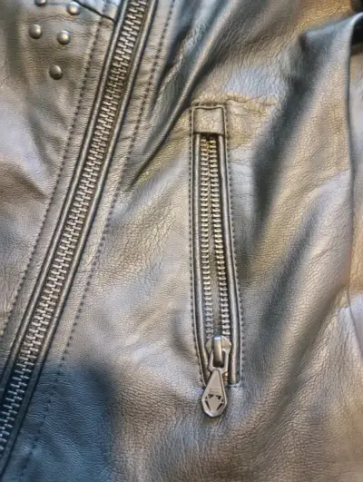 Chaqueta de cuero negra con tachas para mujer JJO - miniatura 4