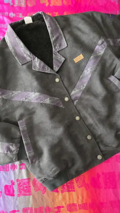 Chaqueta gris con detalles morados Haka Honu retro - miniatura 1